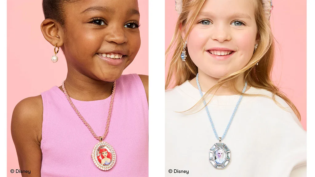 Kinder können ihre besonderen Fähigkeiten mit den Super Smalls Disney Prinzessinnen-Medaillons entdecken.