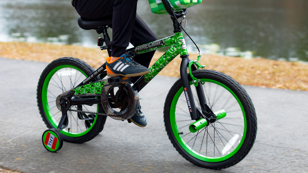 Spielvorstellung: Dynacraft 18-Zoll Minecraft Fahrrad