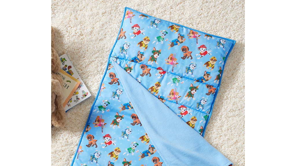 Schlaf gut auf den Pottery Barn Kids PAW Patrol und Hello Kitty Schlafmatten!