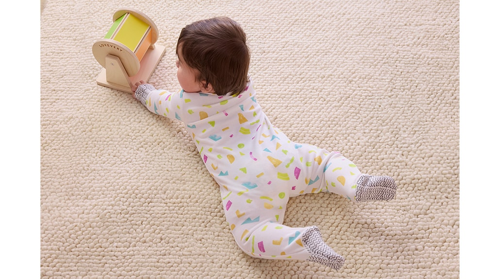 MORI hat sich mit Lovevery zusammengetan, um superweiche Babykleidung herzustellen