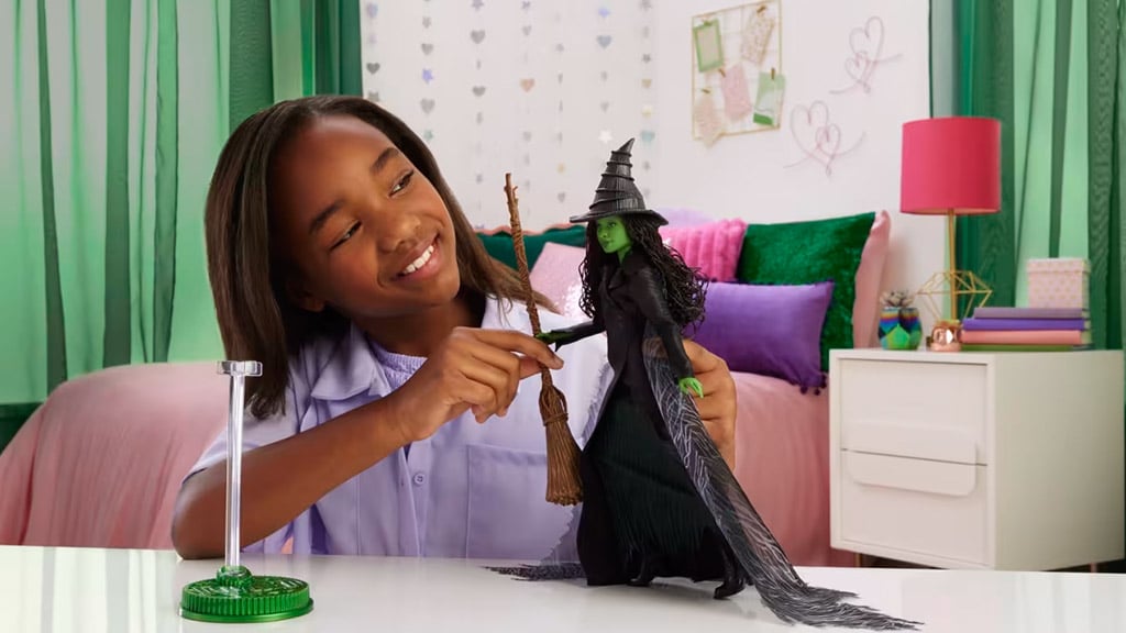 Es gibt keinen anderen Ort wie den, an den die Wicked-Spielsets von Mattel die Kinder entführen.