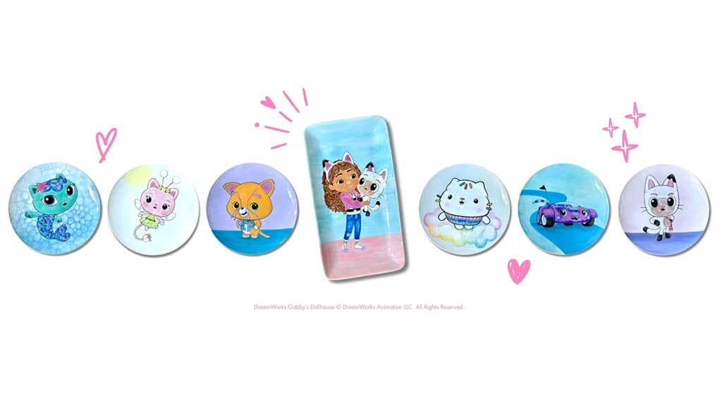 Male perfekte Keramiken bei den Color Me Mine Gabi Puppenhaus-Events!