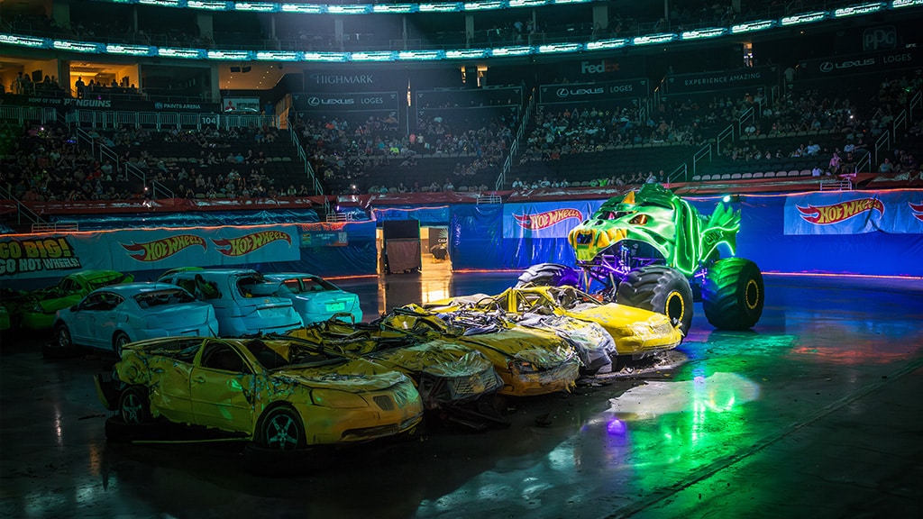 Hot Wheels Monster Trucks Live setzt die Glow-N-Fire-Tour auch 2026 fort