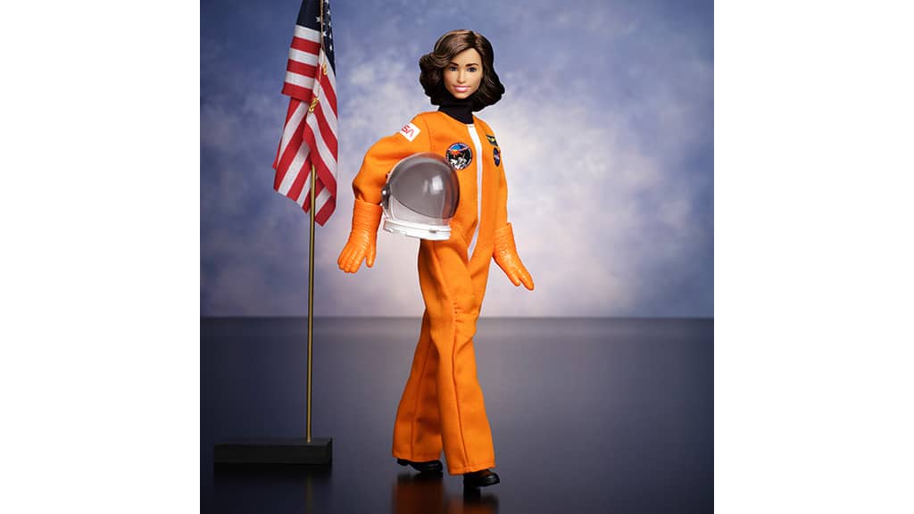 Barbie ehrt die NASA-Pionierin Ellen Ochoa mit einer Inspirierende Frauen-Puppe