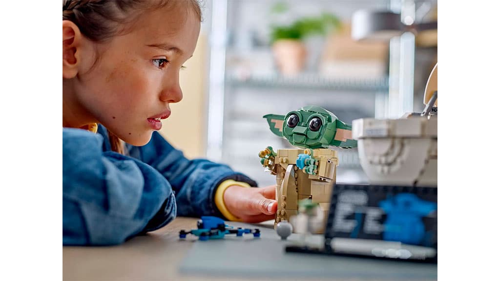 LEGO Star Wars Grogu mit schwebendem Kinderwagen