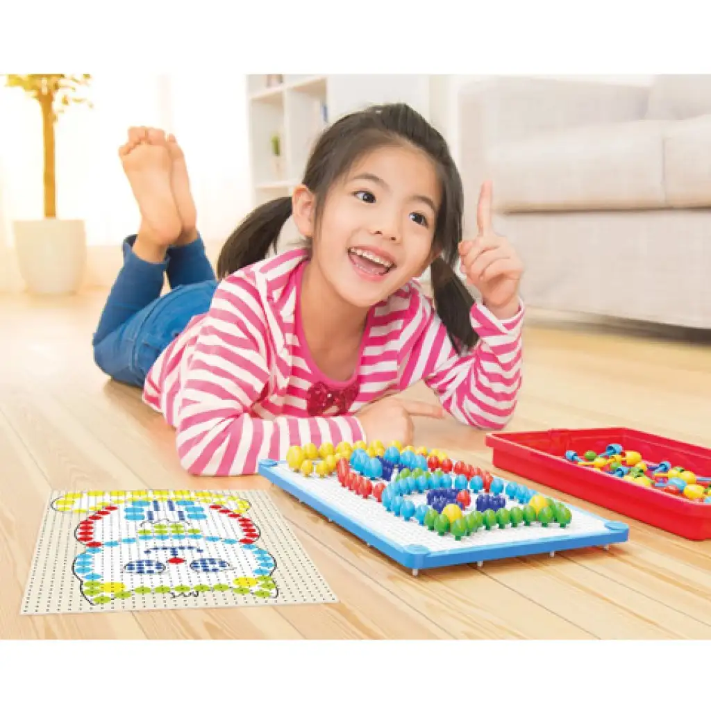 Quercetti: Bunte Steckmosaik-Set mit Tieren, 150 Stück kép 3