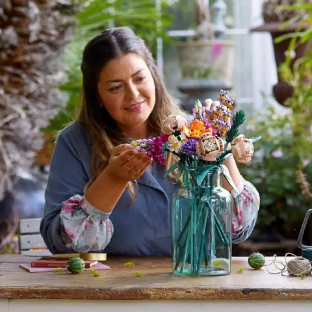 LEGO® Creator: Blumenstrauß (10280) kép 5