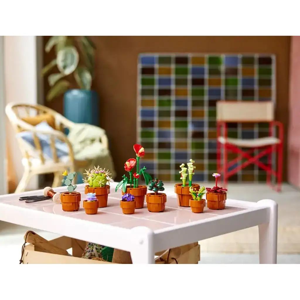 Lego® Icons: Kleine Topfpflanzen (10329) kép 6