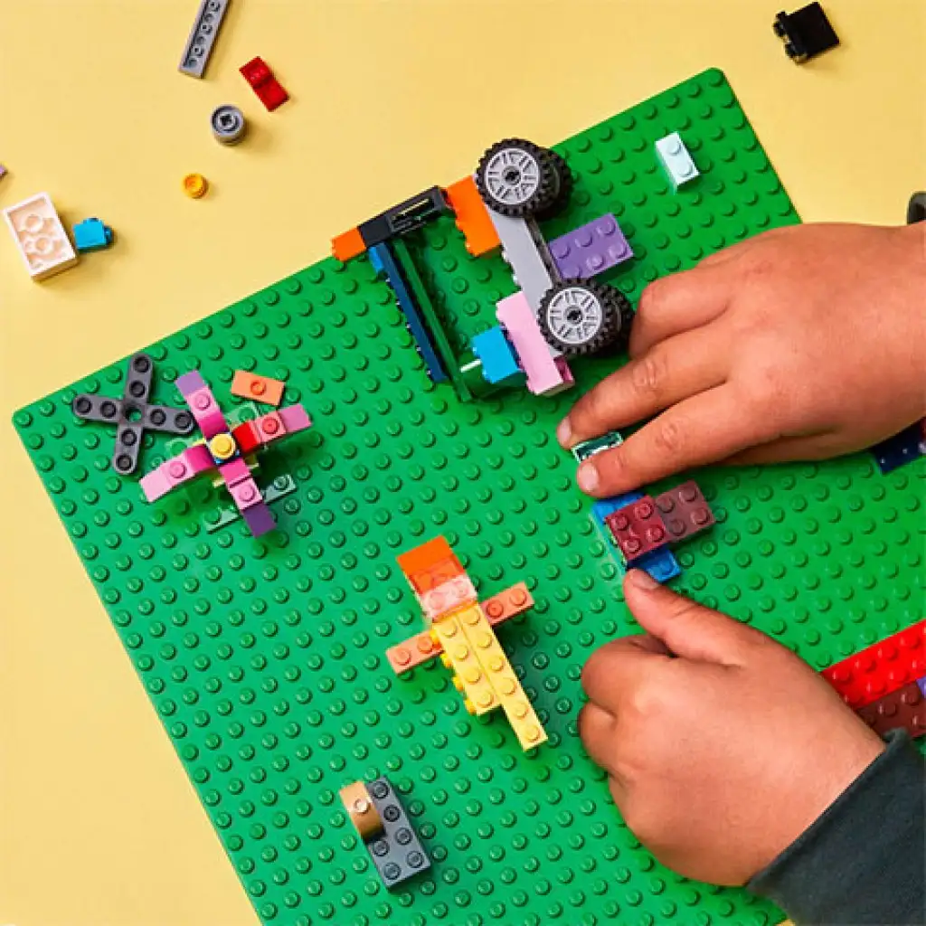 LEGO® Classic: Grüne Bauplatte (11023) kép 3