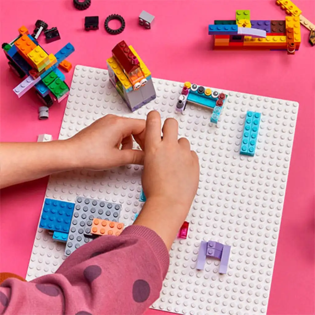 LEGO® Classic: Weiße Grundplatte (11026) kép 3