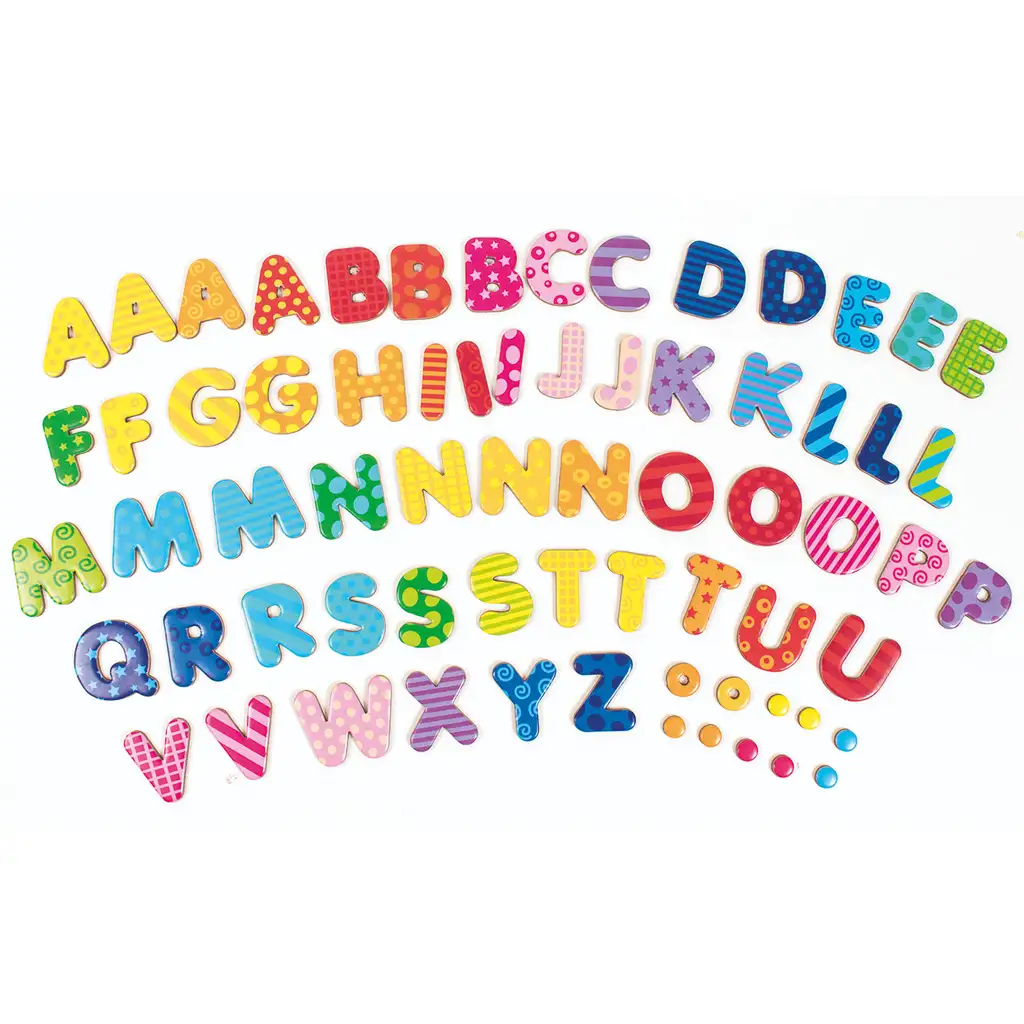 PlayBox: Magnetische 60-teilige bunte Buchstaben-Set