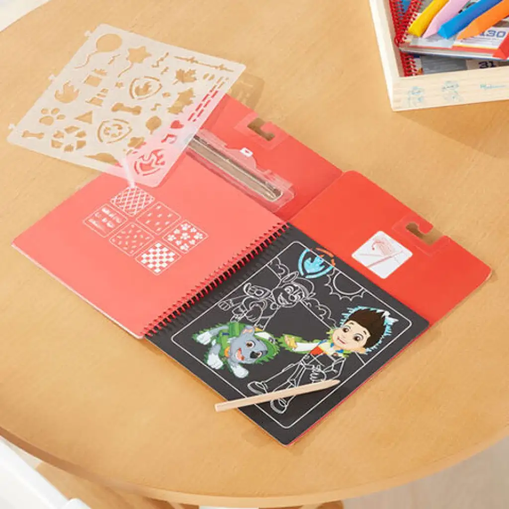 Melissa & Doug: Paw Patrol Marshall Kratzbild Kreativspiel kép 3