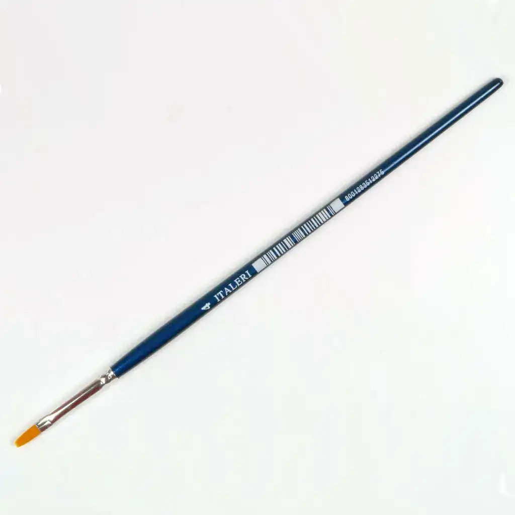Italeri Pinsel mit flachem Kopf, Größe 4, synthetisch, 1 Stück