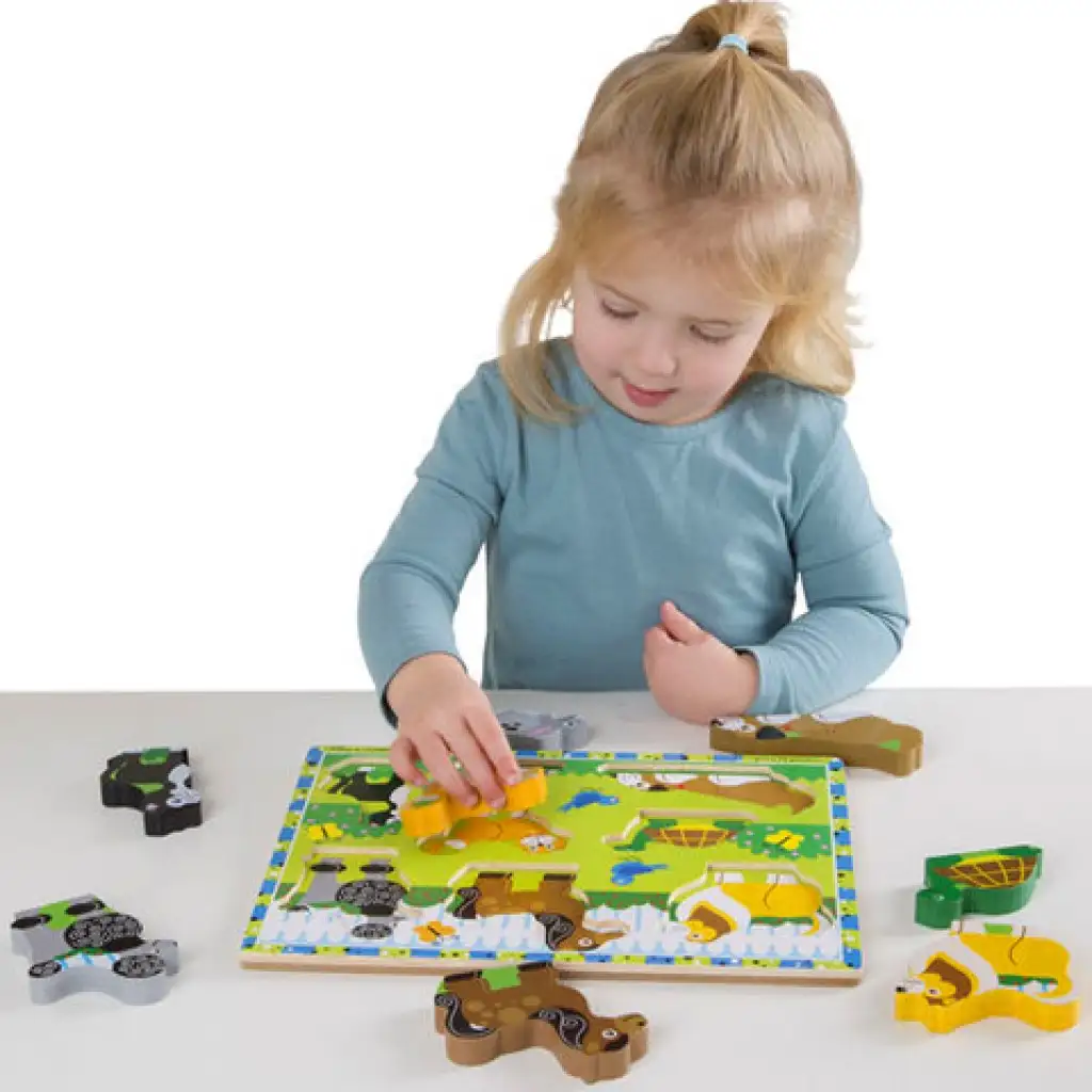 Kleine Lieblinge dickes Holzformpuzzle mit 8 Teilen - Melissa & Doug kép 2