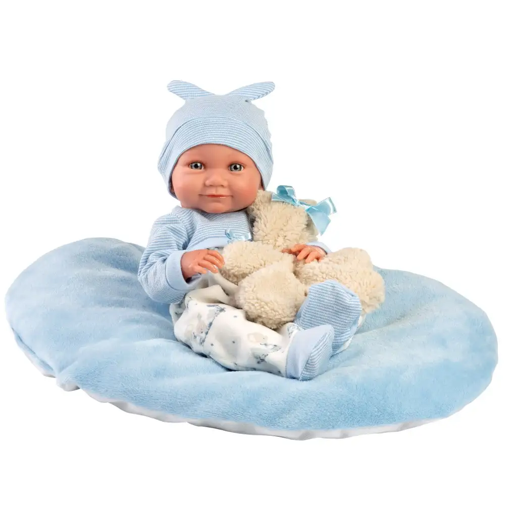 Llorens: Nico 40 cm großes Neugeborenes mit Teddybär und blauem Bettchen kép 2