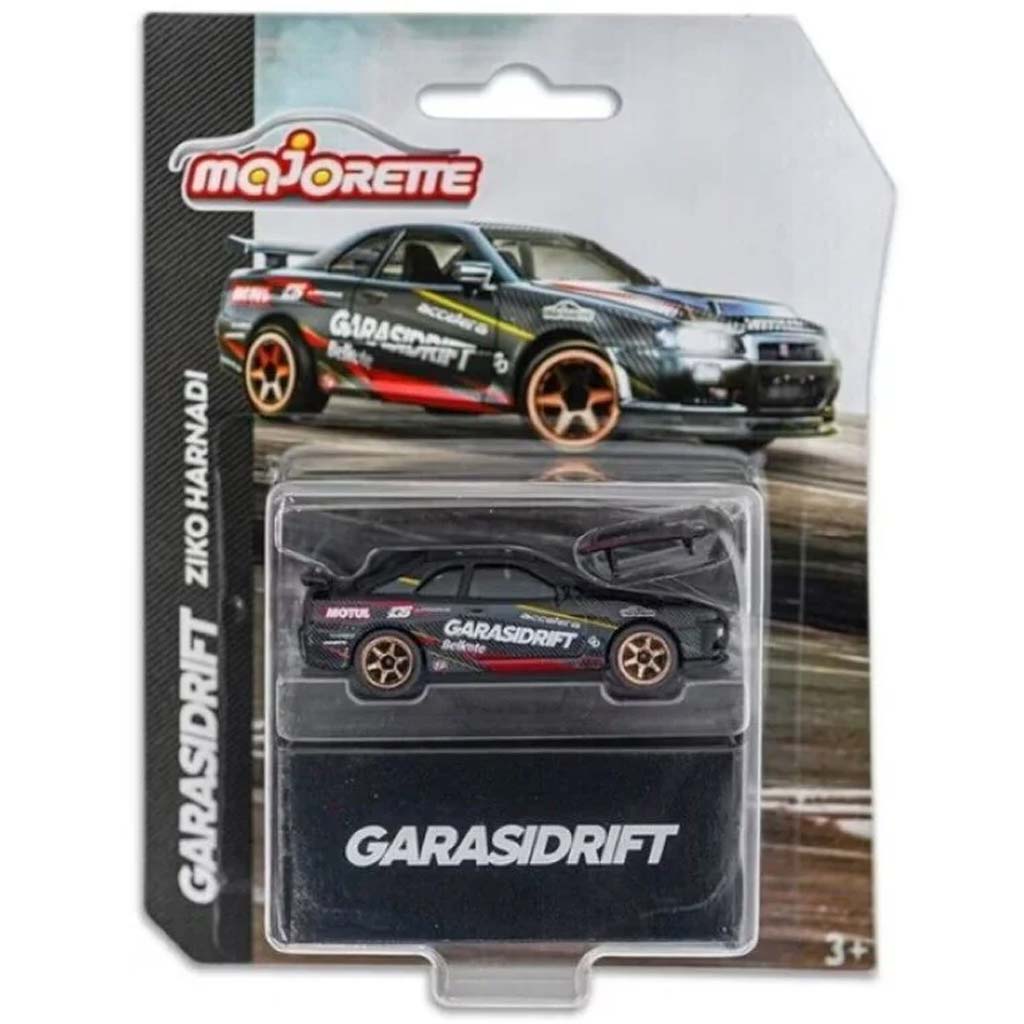 Majorette – Nissan Skyline R34 GarasiDrift Ziko Harnadi Spielzeugauto im Maßstab 1:64 – Simba Toys