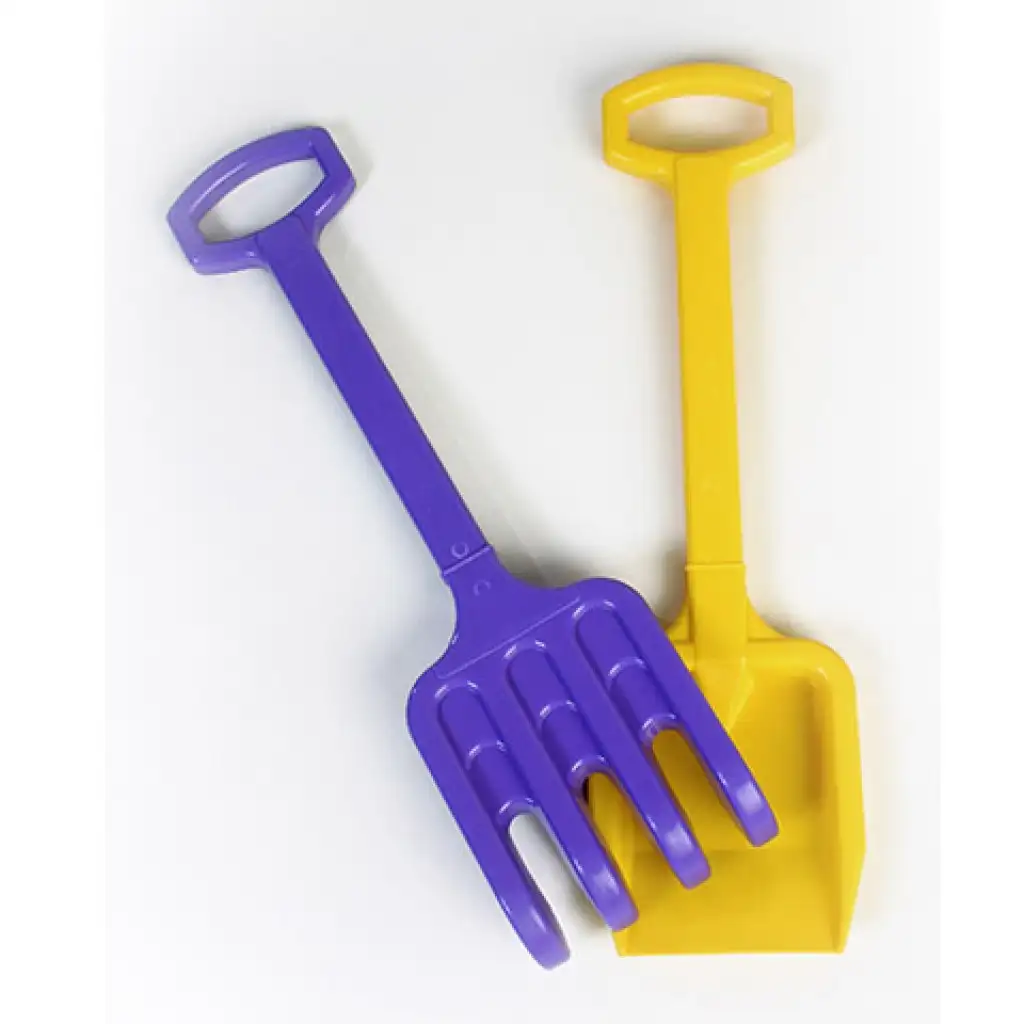 Großer Rechen mit Schaufel