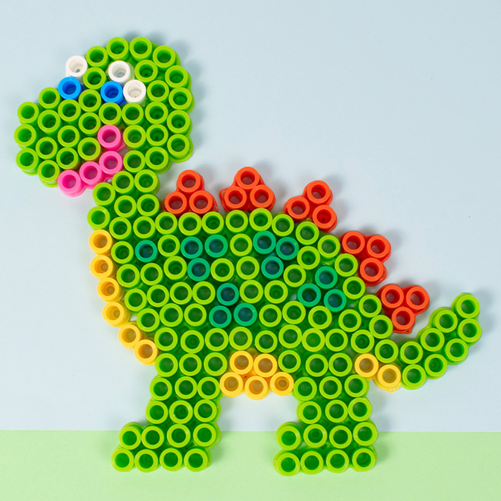 PlayBox: XL Dinosaurier-Bügelperlen-Steckplatte, 1 Stück kép 3