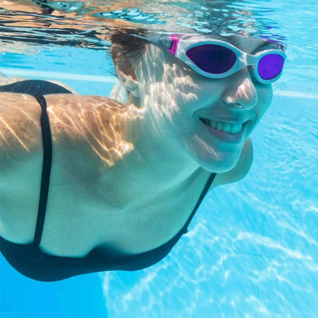 Bestway: Accelera™ Schwimmbrille in verschiedenen Farben 1 Stk kép 6