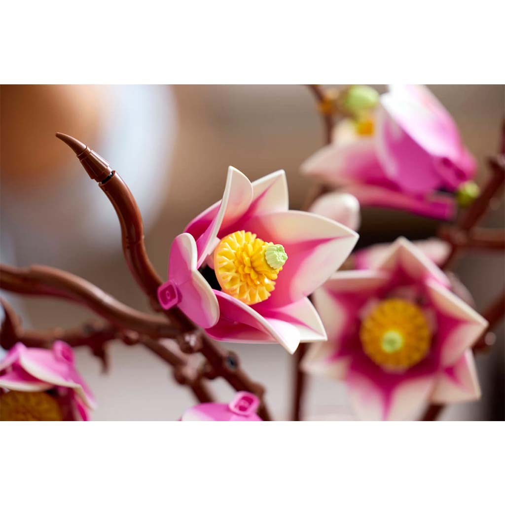 LEGO® Botanicals: Magnolienzweige (11510) kép 6