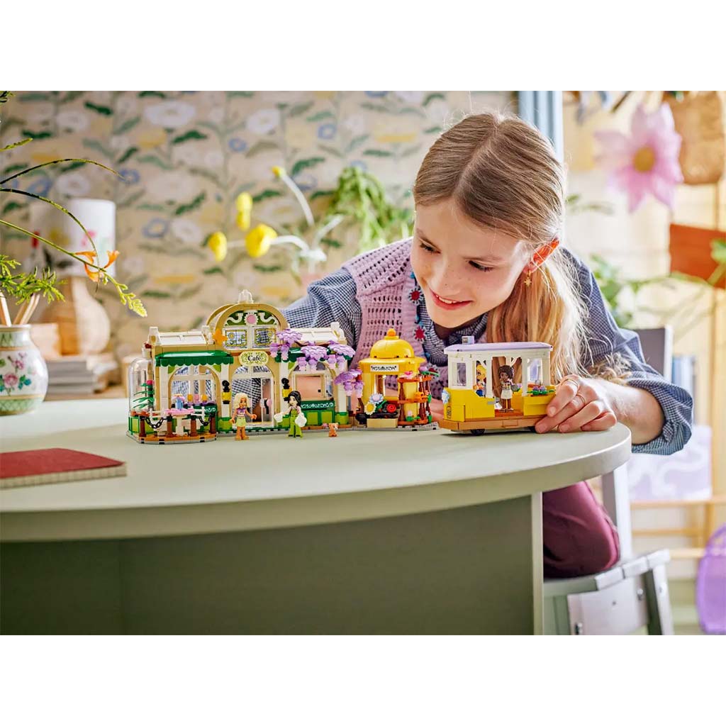 LEGO® Friends: Botanisches Café und Blumenladen (42671) kép 7