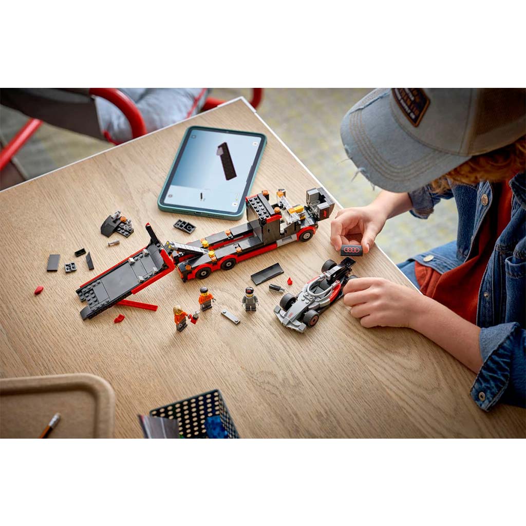 LEGO® City: F1®-Lkw mit einem F1®-Audi-Rennwagen (60493) kép 7