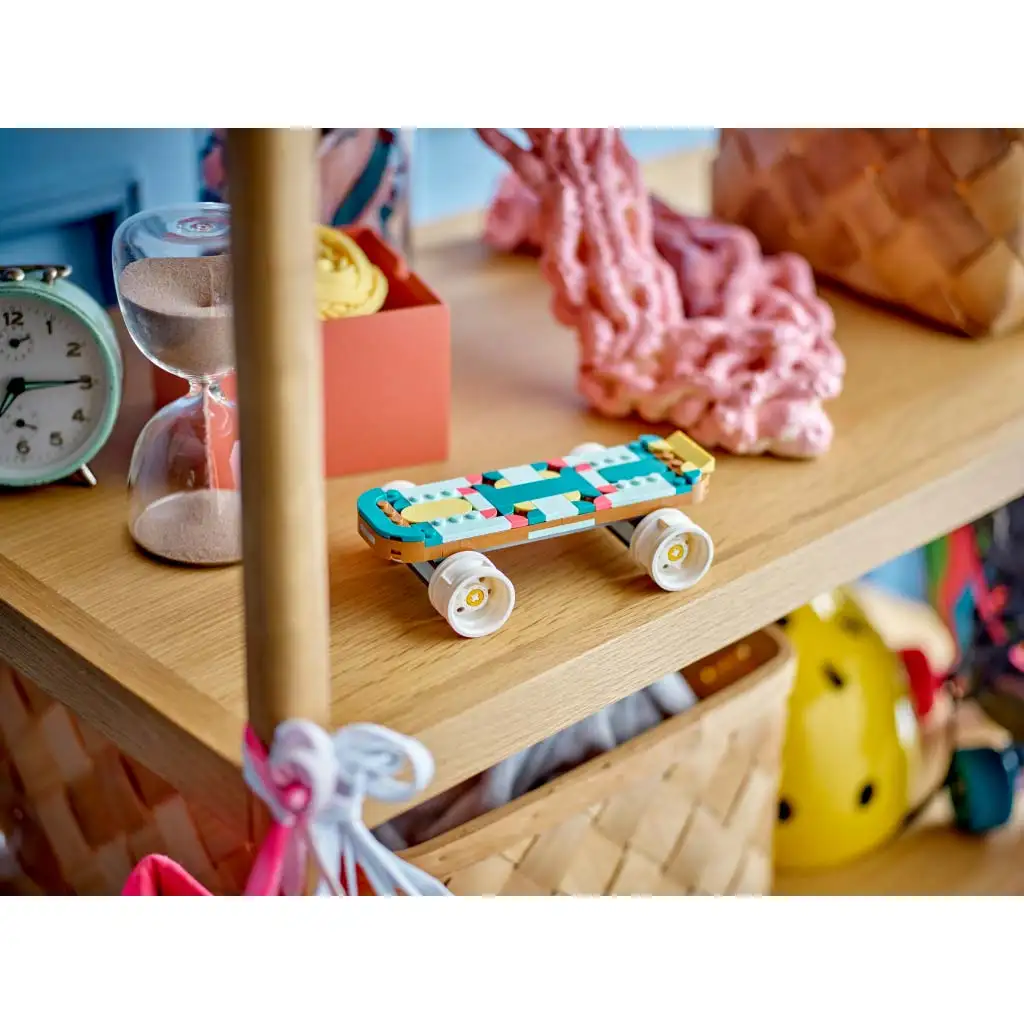 LEGO® Creator: Retro-Rollschuh (31148) kép 4