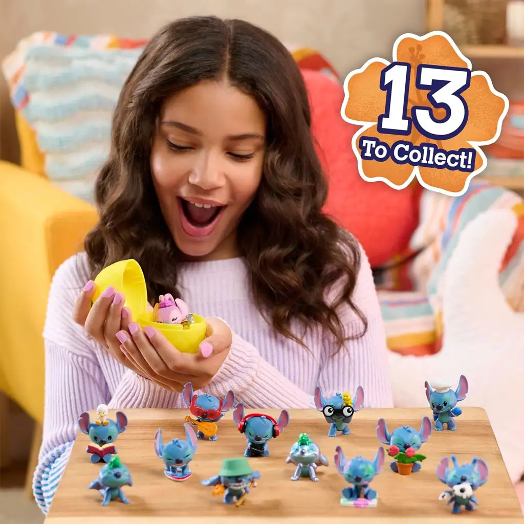 Disney+Stitch Mini-Überraschungsfigur in Ananas-förmiger Kapsel Serie 4, 1 Stück kép 4