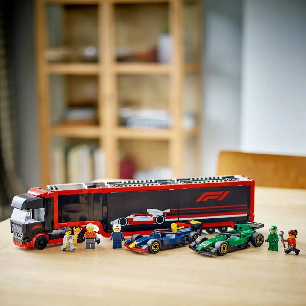 LEGO® City: F1®-Truck mit RB20 und AMR24 F1®-Autos (60445) kép 3
