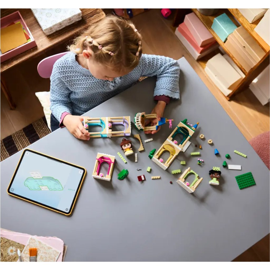 LEGO® Disney: Mini Belle und Tiana mit Schloss (43291) kép 5