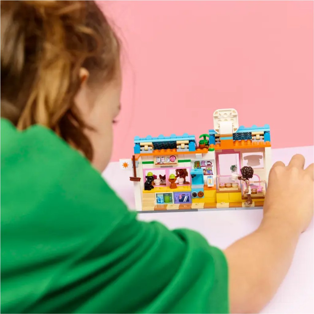 LEGO® Friends: Leckerlis Bäckerei (42677) kép 5