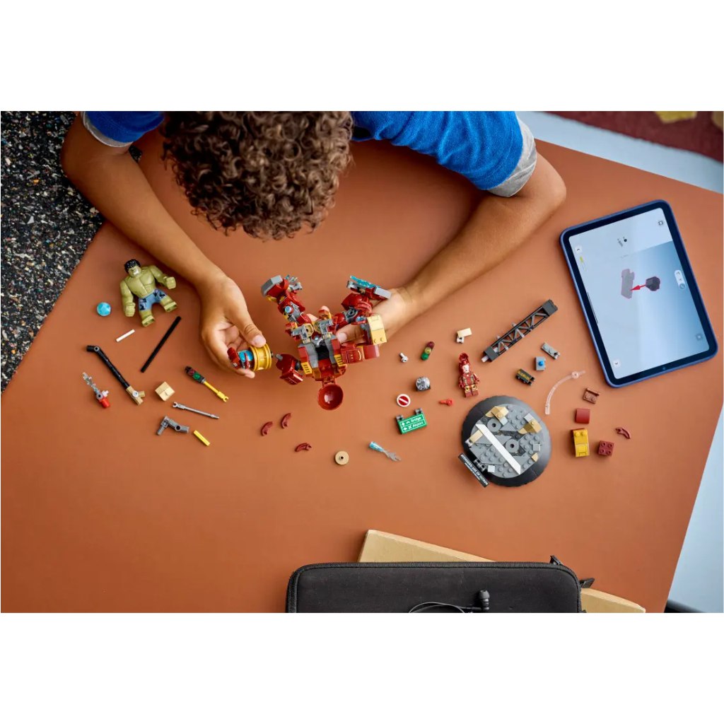 LEGO® Marvel: Der gewaltige Kampf zwischen Hulkbuster und Hulk (76343) kép 5