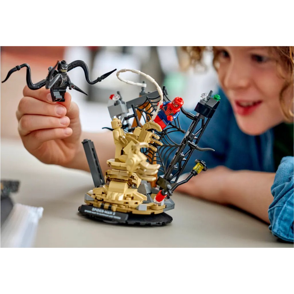 LEGO® Marvel: Spider-Man und Sandmans riesige Schlacht (76334) kép 4