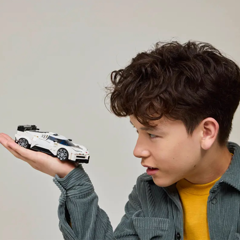 LEGO® Speed Champions: Bugatti Centodieci Hypersportwagen (77240) kép 5