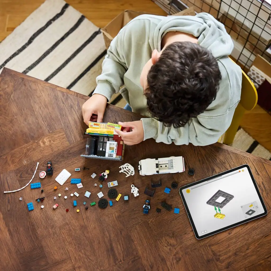 LEGO® Super Heroes: Marvel Spider-Verse - Miles Morales vs. Fleck kép 4