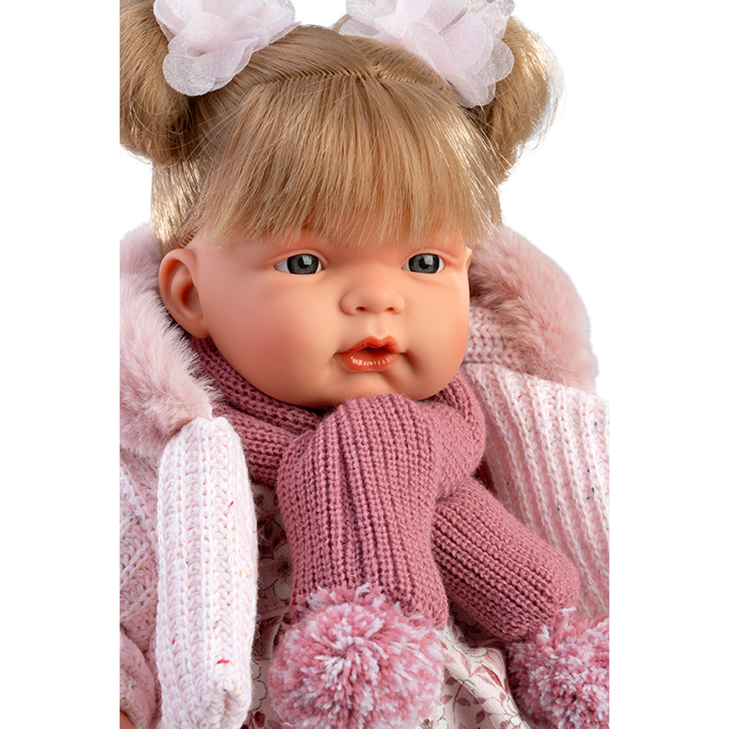 Llorens: Joelle, 38 cm große weinende Puppe mit Quastenschal kép 4