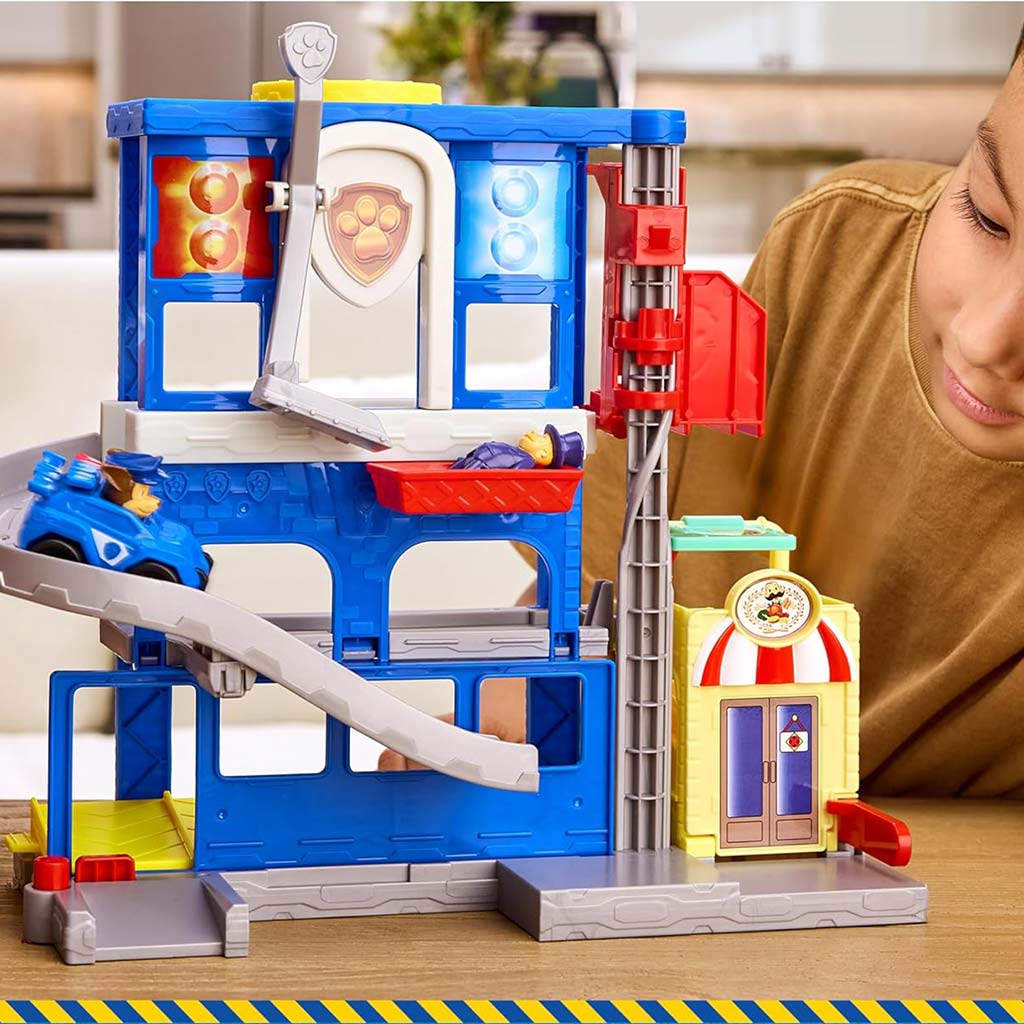 Paw Patrol: Such- und Rettungs-Polizeistation Spielset – Spin Master kép 5