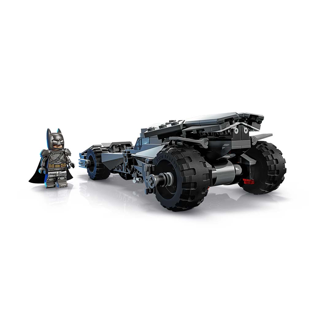 LEGO® Marvel: Batman gegen Superman™: Batmobil™ (76331) kép 2