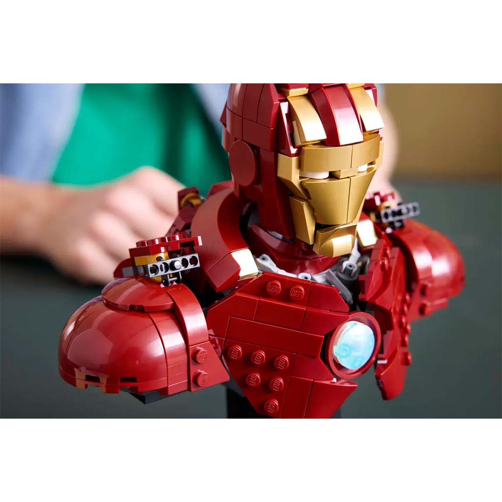 LEGO® Marvel: Vasember MK4 mellszobor (76327) kép 7