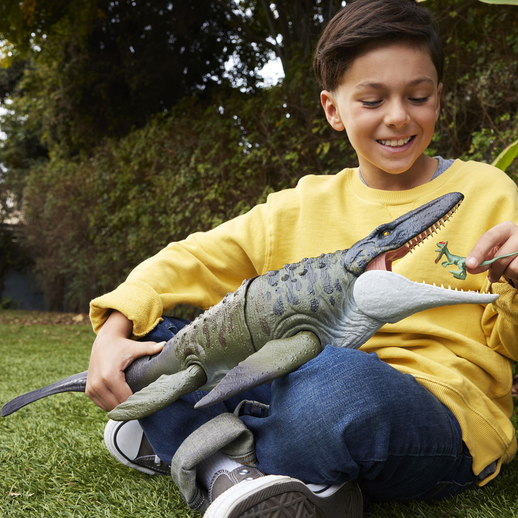 Jurassic World: Wiedergeburt – Bite N Blast Mosasaurus Figur - Mattel kép 5