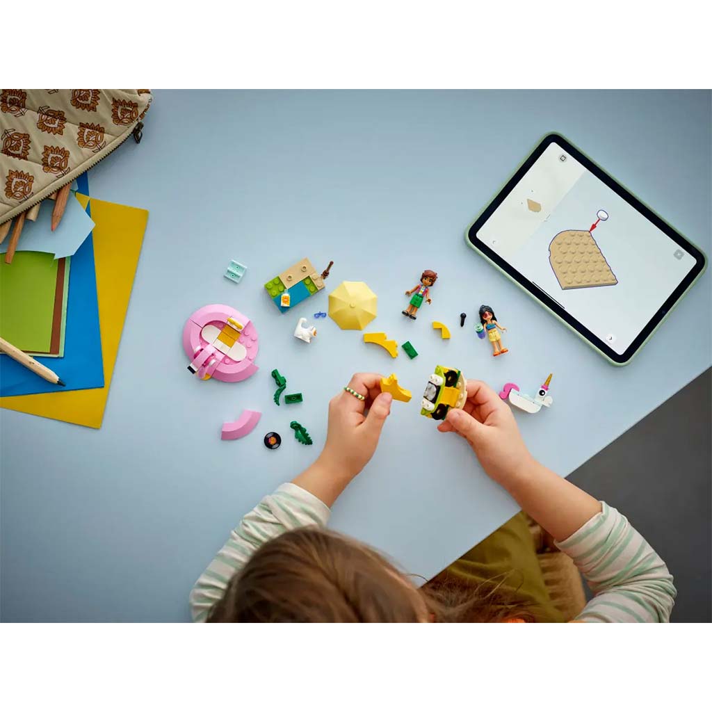 LEGO® Friends: Poolparty mit Flamingo und Einhorn (42658) kép 8