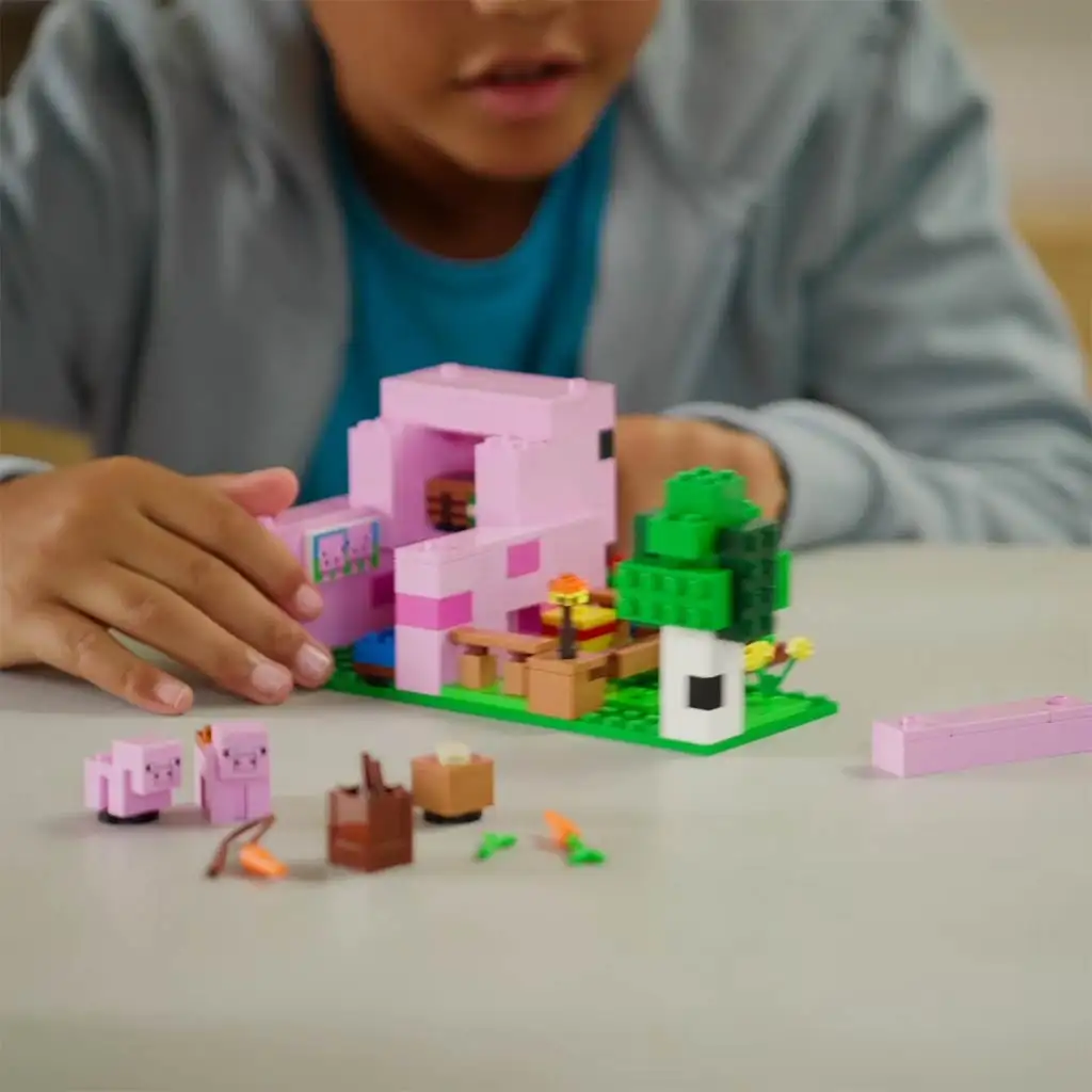 LEGO® Minecraft: Das Schweinehaus (21268) kép 5