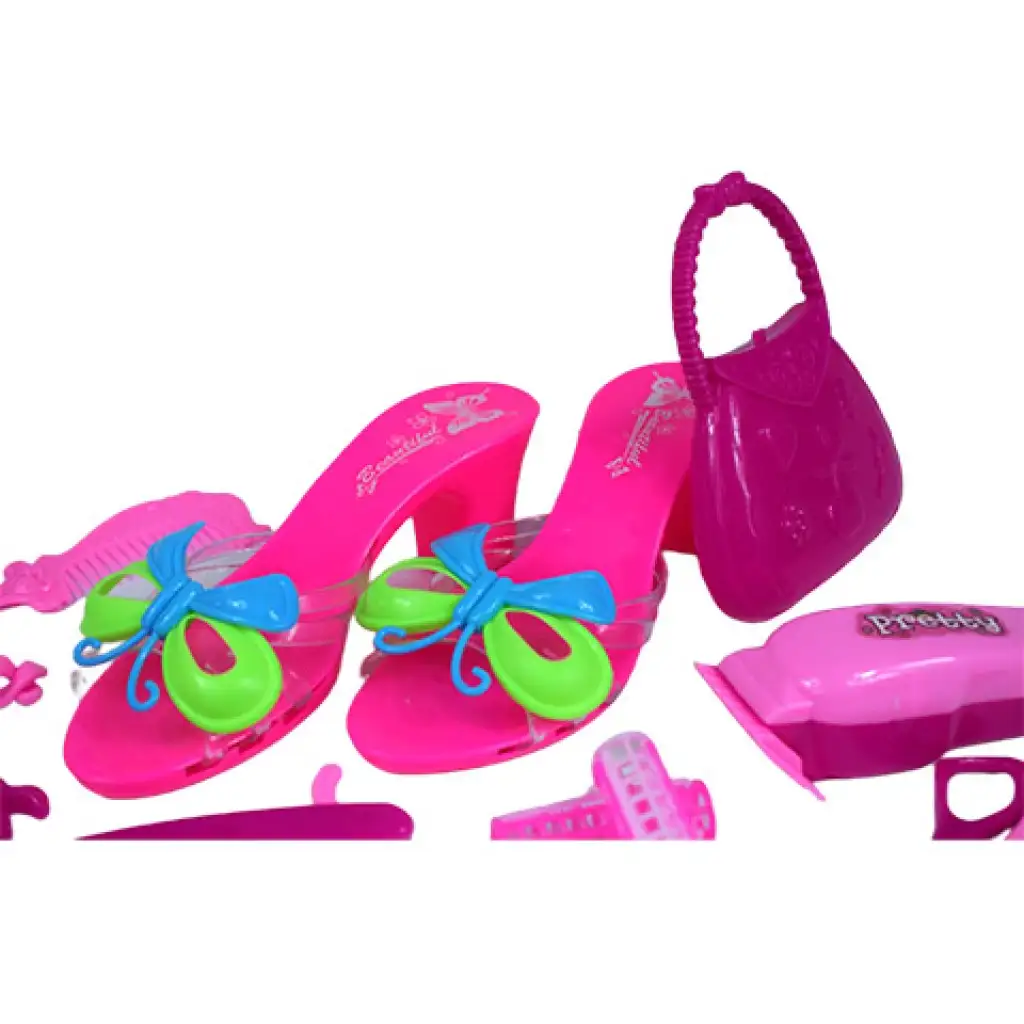 Schönheitsset mit Friseurbedarf, Schuhen und Ohrringen in einer Tasche kép 3