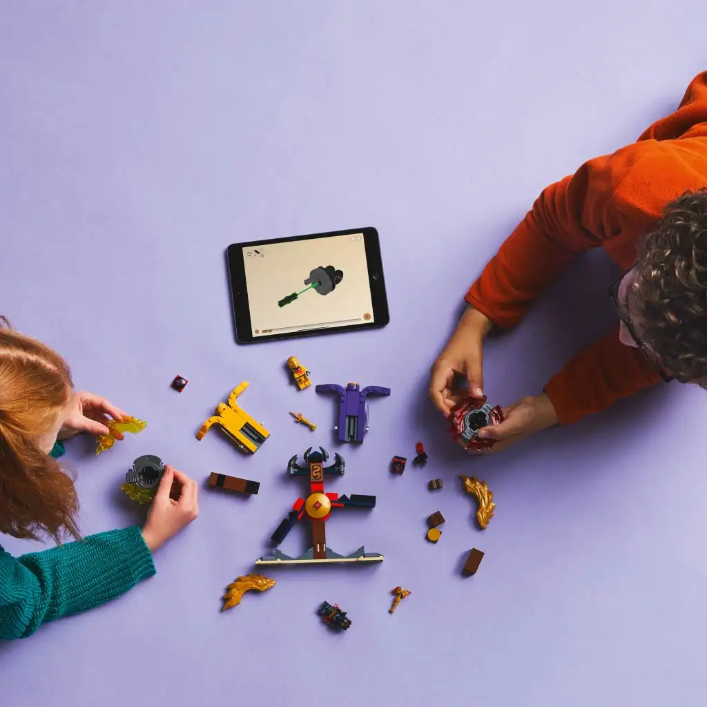 LEGO® Ninjago: Drachen-Spinjitzu-Kampfset (71826) kép 2