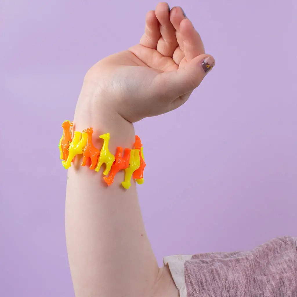 PlayBox: Buntes Tierperlen-Set mit verschiedenen fädelbaren Tieren, 250-teiliges Paket kép 2