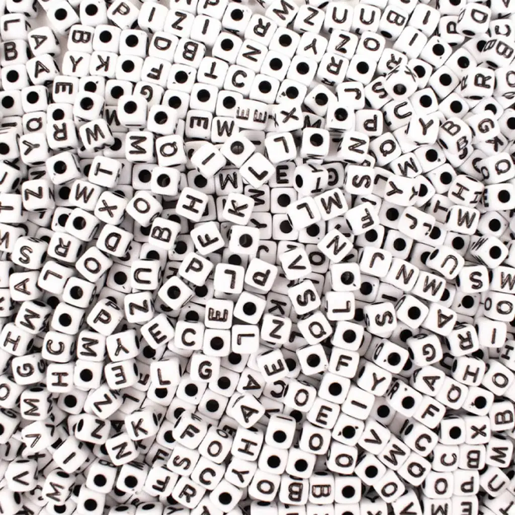 PlayBox: Mini Buchstaben auffädelbare 1000er-Perlenpackung