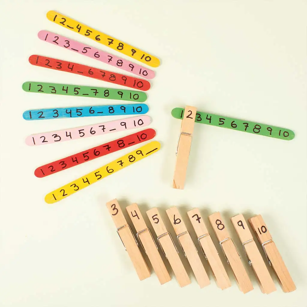 PlayBox: Naturholz-Dekorationsklammern 74mm 24er-Pack kép 3