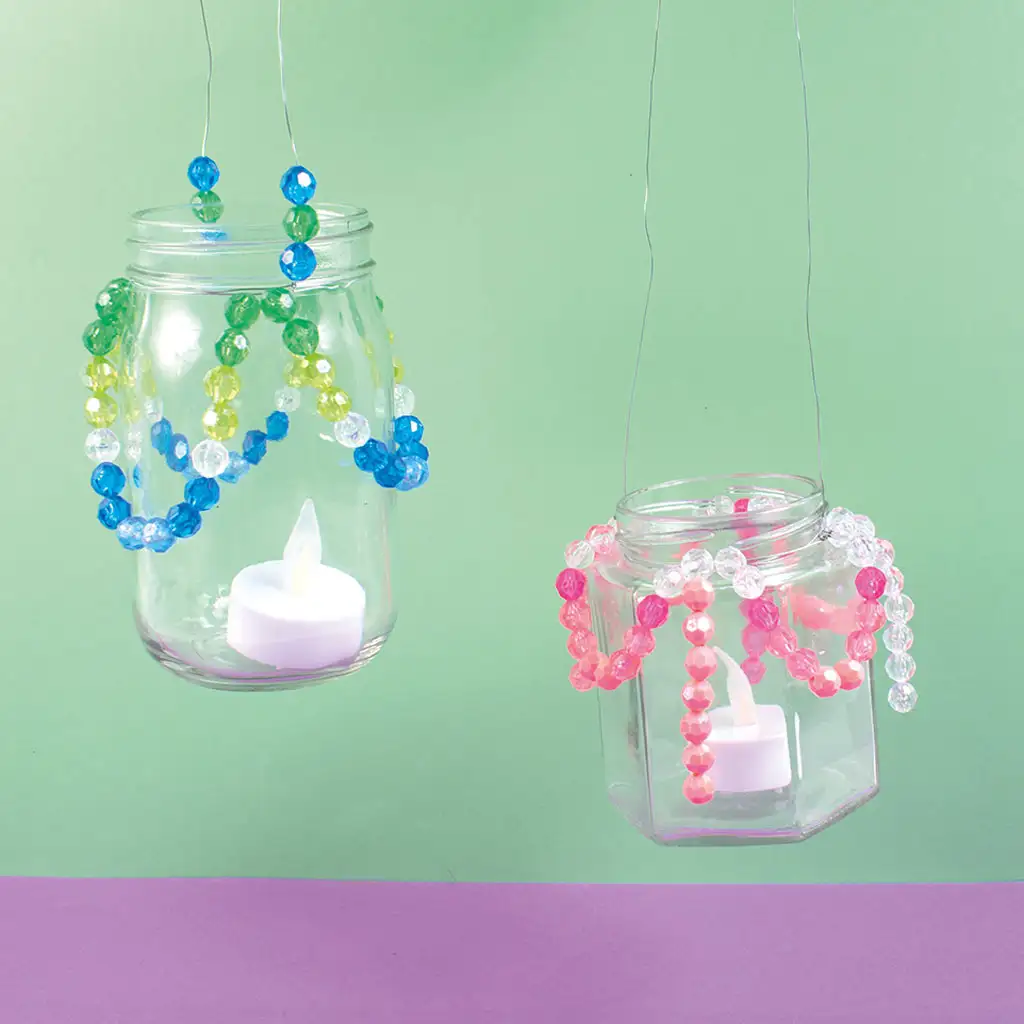 PlayBox: Bunte, fädelbare Dekorationsperlen aus Kunststoff, 250er Packung kép 2