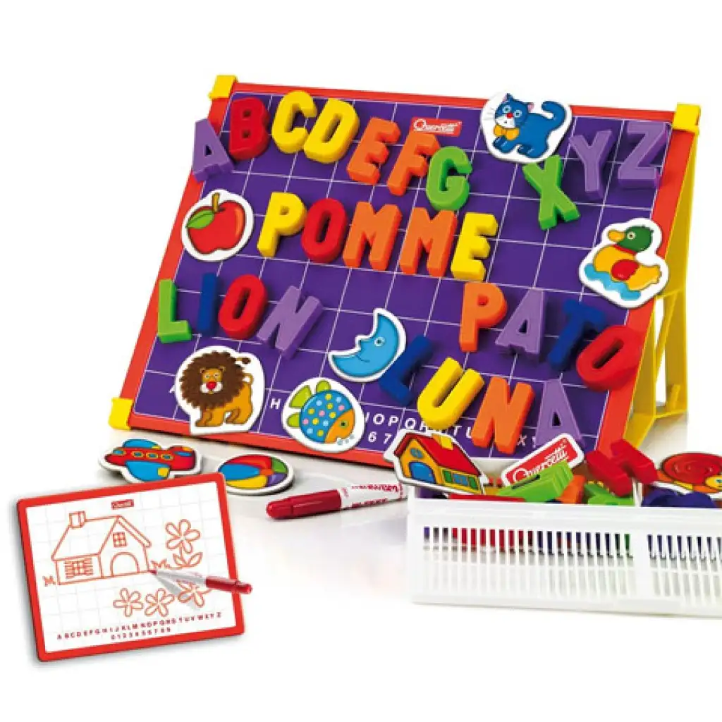 Quercetti: Magnettafel mit Großbuchstaben 48 Stück + Halterung kép 2