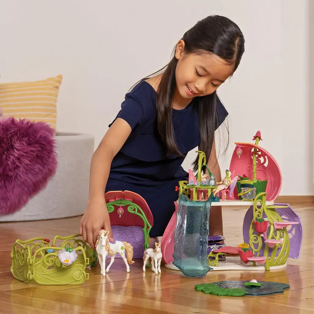 Schleich: Bayala - Glitzerndes Blumenhaus mit Einhörnern, Stall und Teich Spielset (42455) kép 5